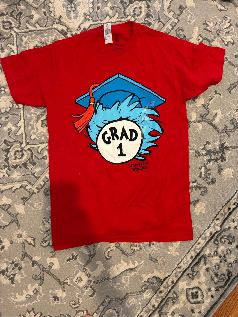 NEW Universal Studios Grad T-Shirt
